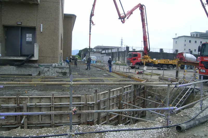 氷見市環境浄化センター管理棟基礎杭補強工事